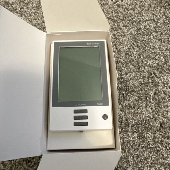 OJ Microline UWG4-4999 Wi-Fi Touchscreen Programmable Thermostat - Picture 2 of 5